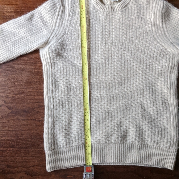 Thick Cashmere Sweater - Picture 8 of 12
